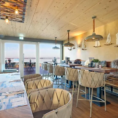 Ferienhaus Stunning In Lembruch-dmmer With 2 Bedrooms, Sauna&wifi